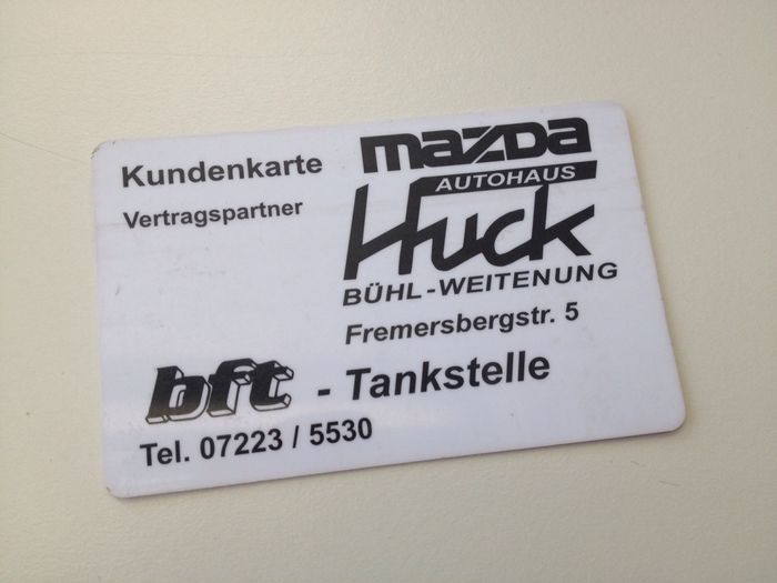 Huck-Tankkarte für Kunden. Problemloses Tanken ohne Bargeld.