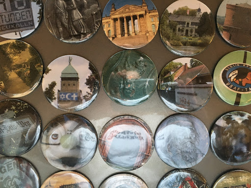 Souvenirs der Touristinformation Neukölln