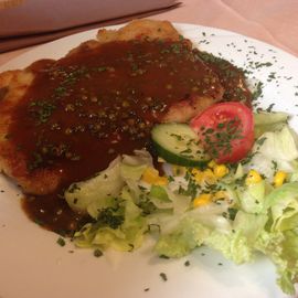 Schnitzel mit Pfefferrahmsauce und (extra) Bratkartoffeln