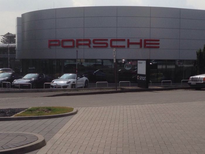 Nutzerbilder Porsche Zentrum Osnabrück - PZ Sportwagenzentrum Osnabrück