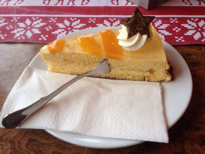 Mango-Sahne-Torte