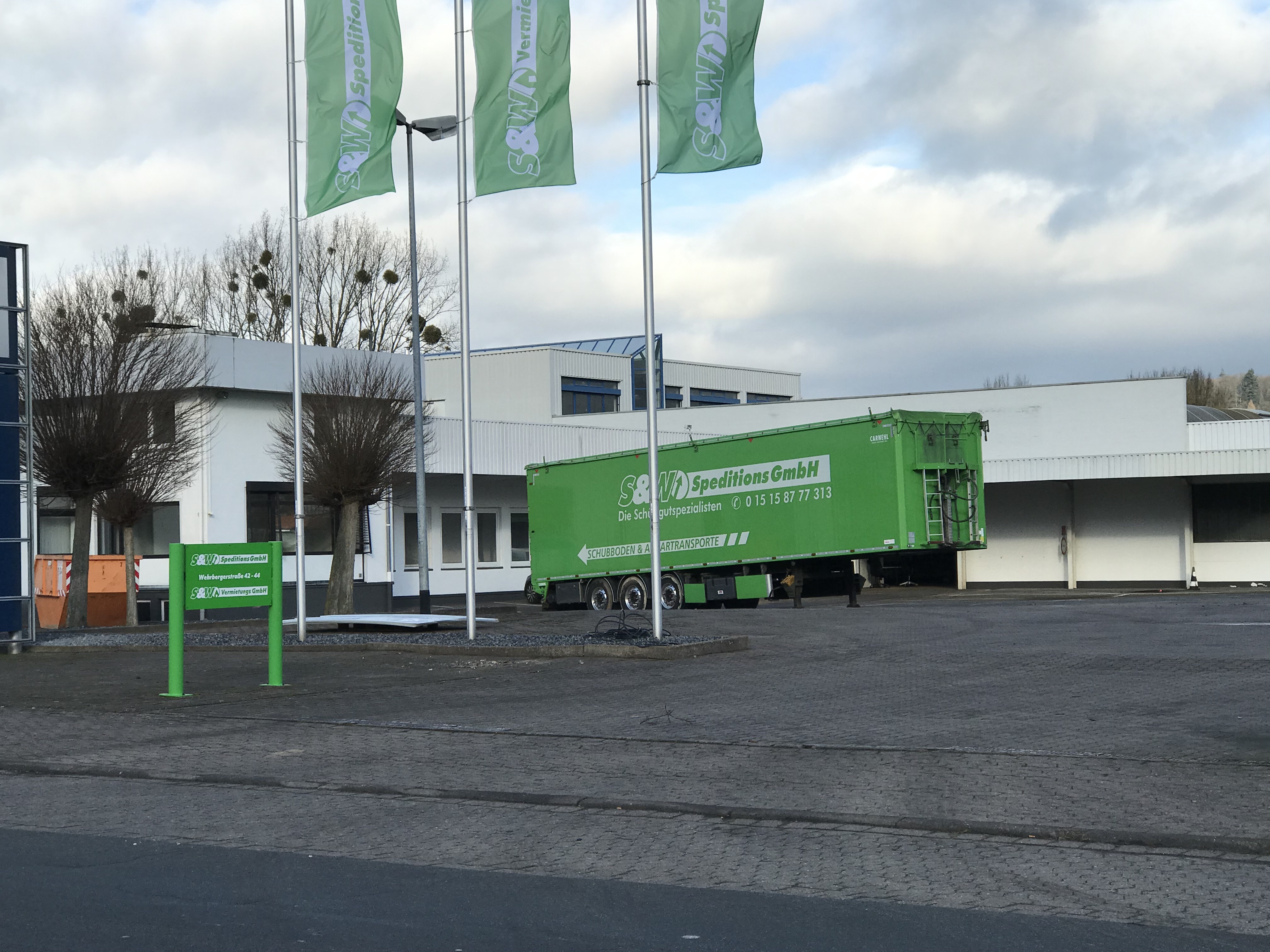 Bild 1 S & W Speditions GmbH in Hameln