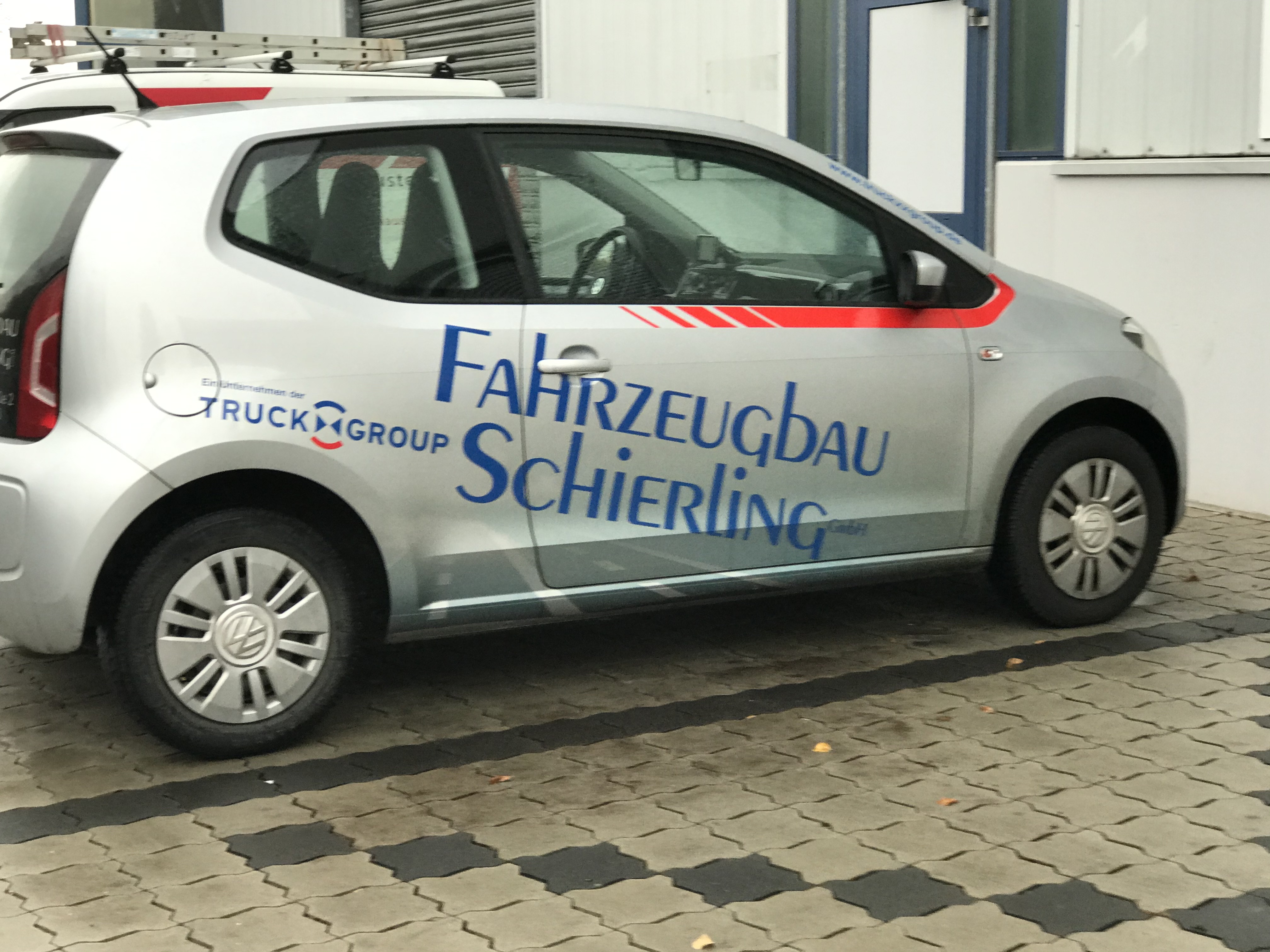 Bild 1 Fahrzeugbau Schierling GmbH in Hameln