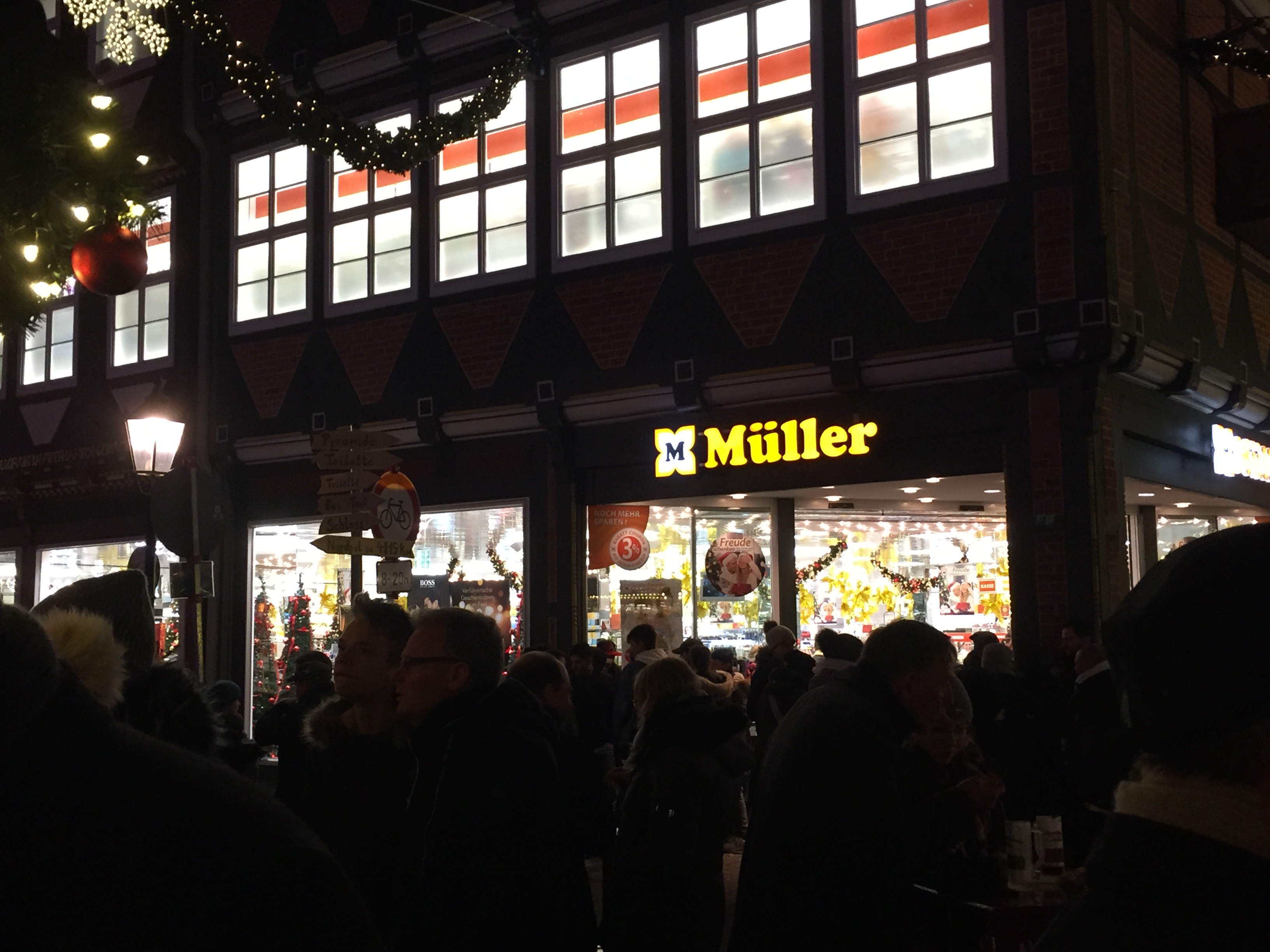 Bild 1 Müller in Celle