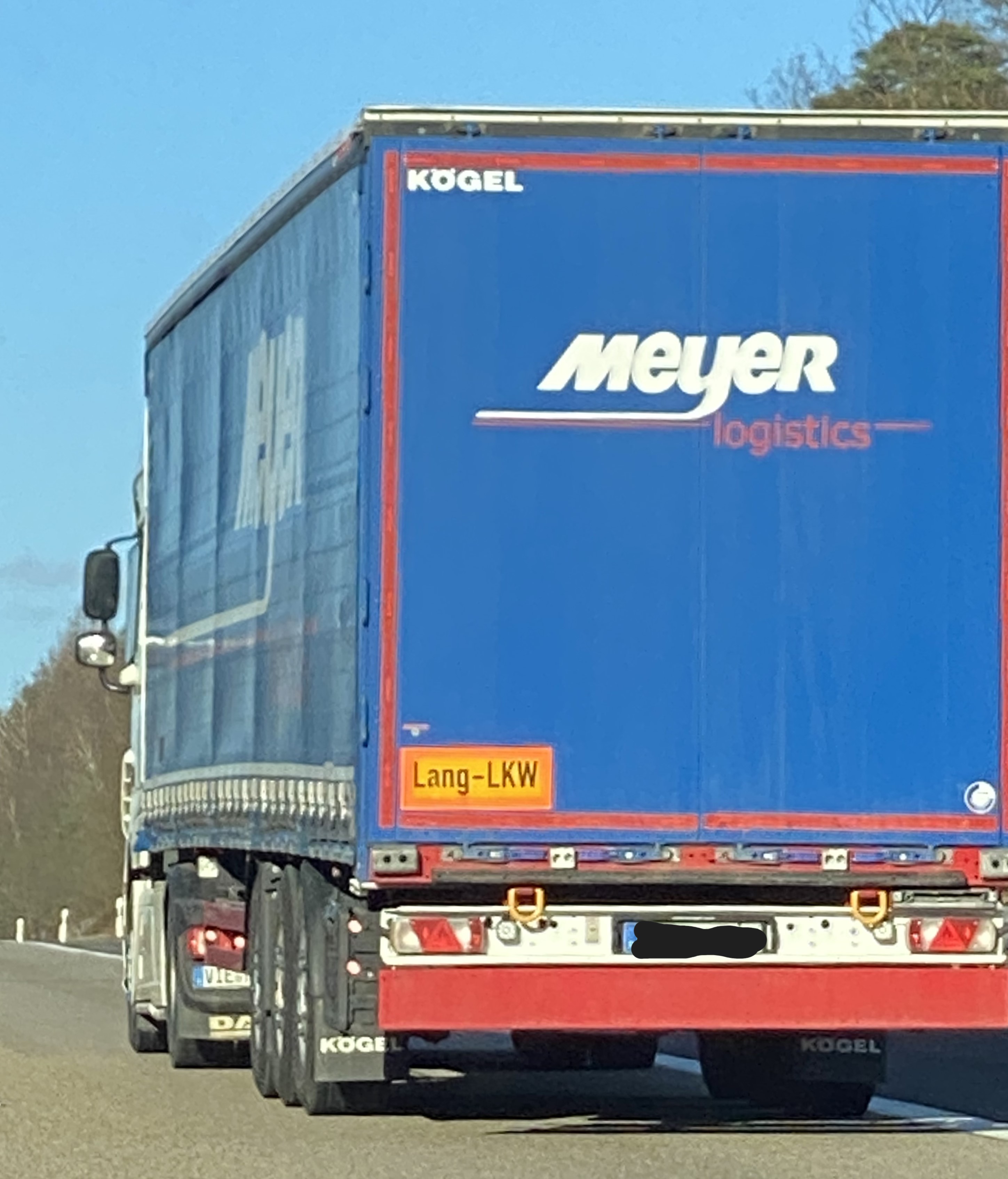 Bild 1 Meyer logistics GmbH in Willich