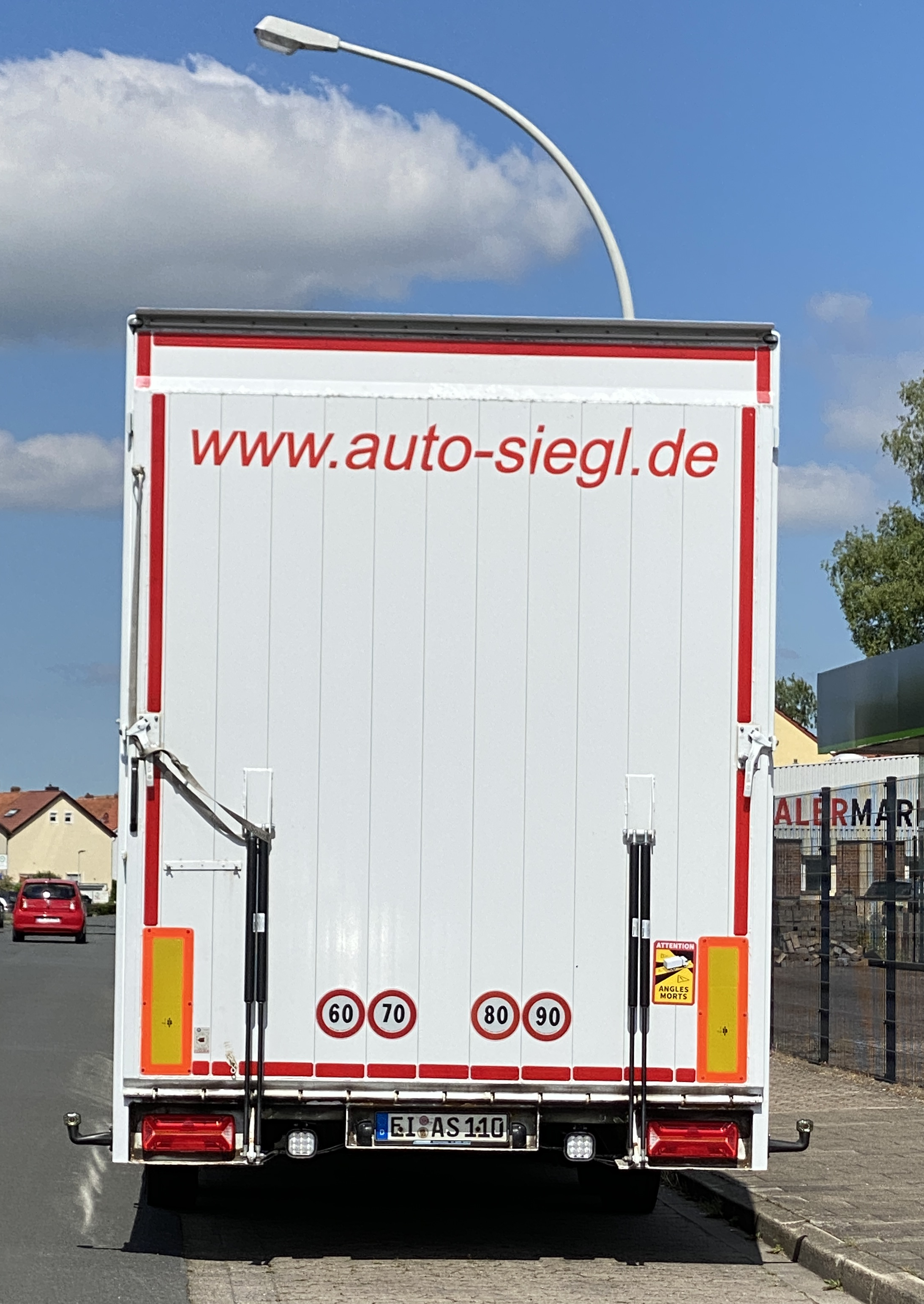 Bild 1 Auto Siegl PKW Spezial Transporte GmbH in Oberdolling