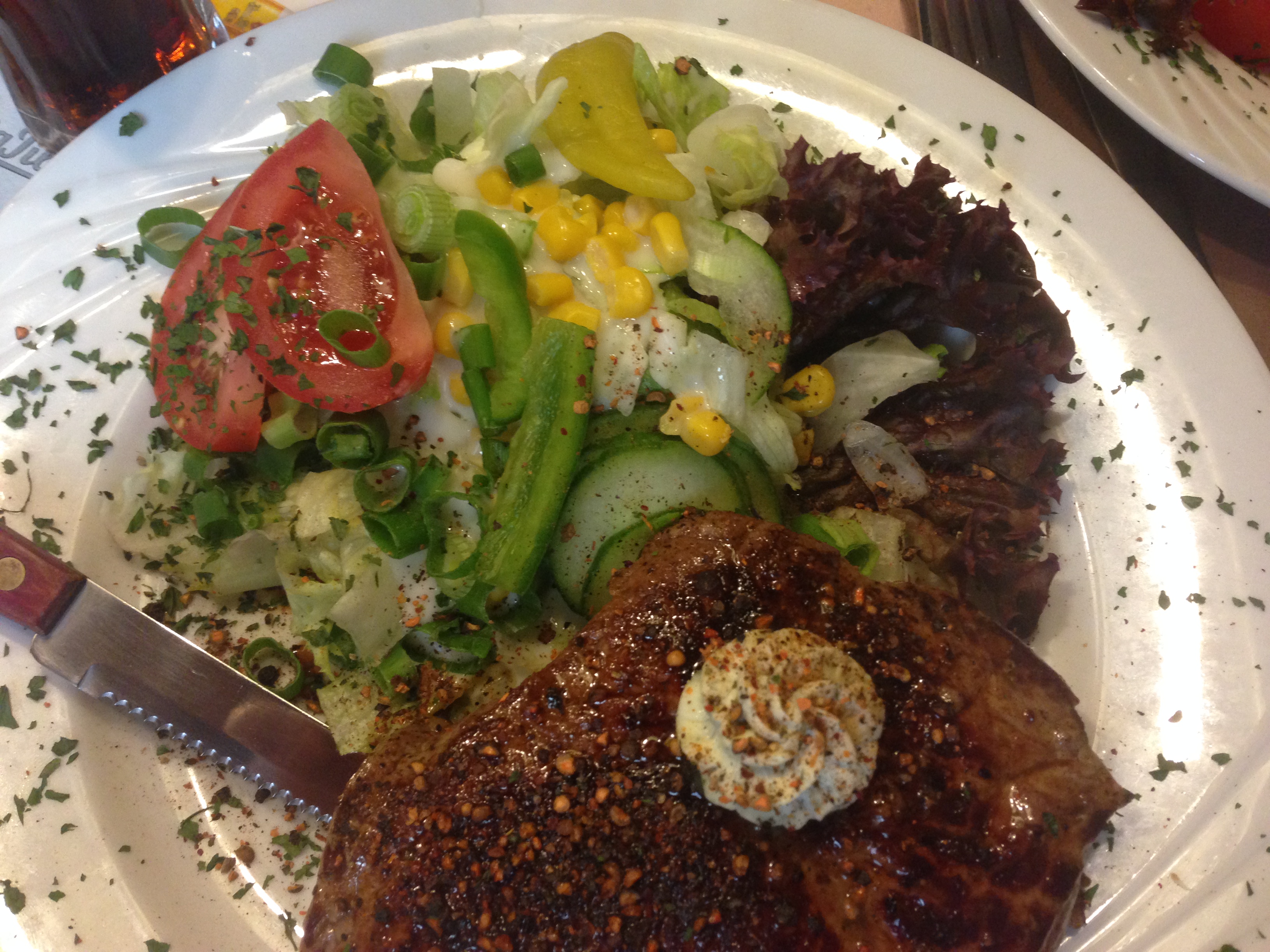 Hüftsteak mit Salat