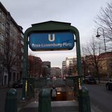 U-Bahnhof Rosa-Luxemburg-Platz in Berlin
