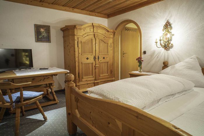 Nutzerbilder Gasthaus Zipp In Aßlar Mit Fremdenzimmer Gaststätte