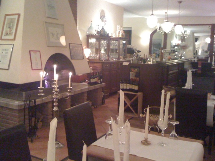 Bild 3 C'est La Vie Brasserie Hotel Weinhandel in Hagenburg