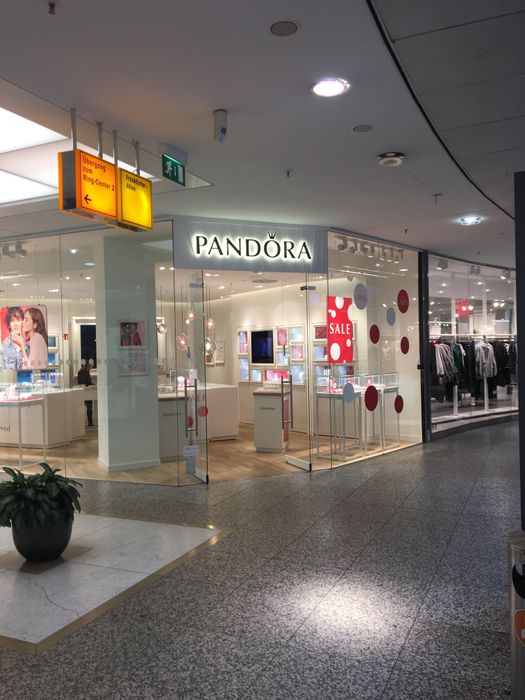 Pandora Jewelry GmbH