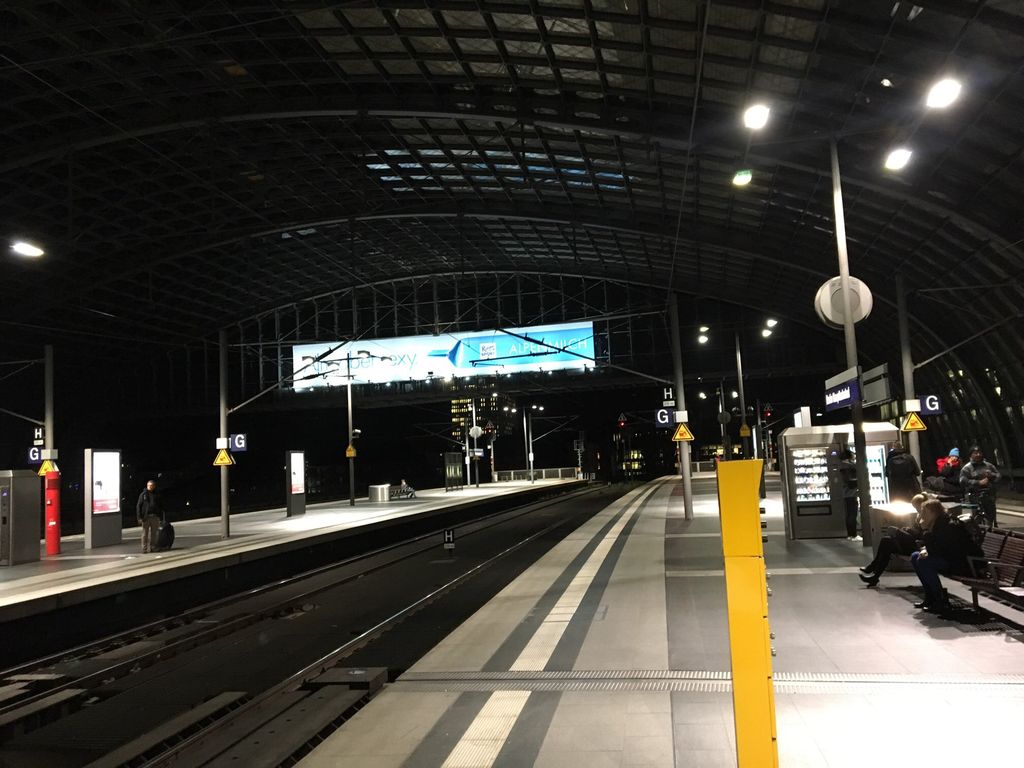 Nutzerfoto 19 HANS IM GLÜCK - BERLIN Hauptbahnhof