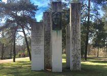Bild zu Julius-Fucik-Denkmal im Bürgerpark