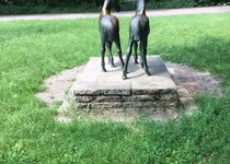 Bild zu Bronze-Skulptur »Junge Pferde«