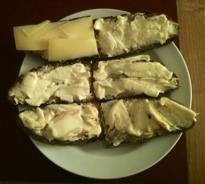 Aldi-Käse auf FALKENBROT