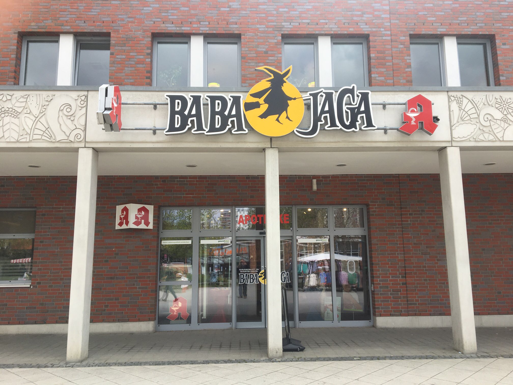 Bild 1 Baba Jaga Apotheke in Berlin