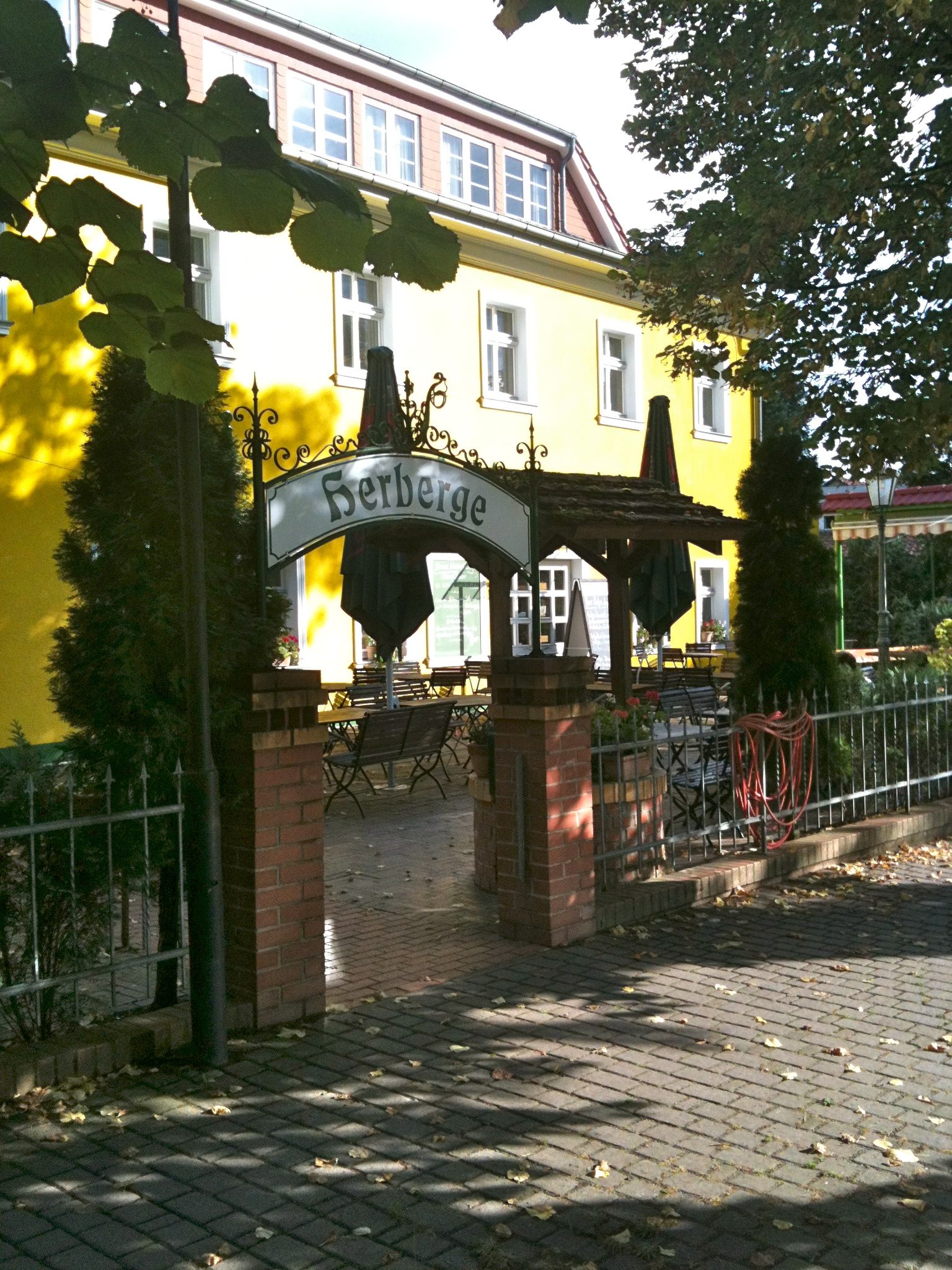 Bild 2 Landgasthof Zur krummen Linde in Hohen Neuendorf