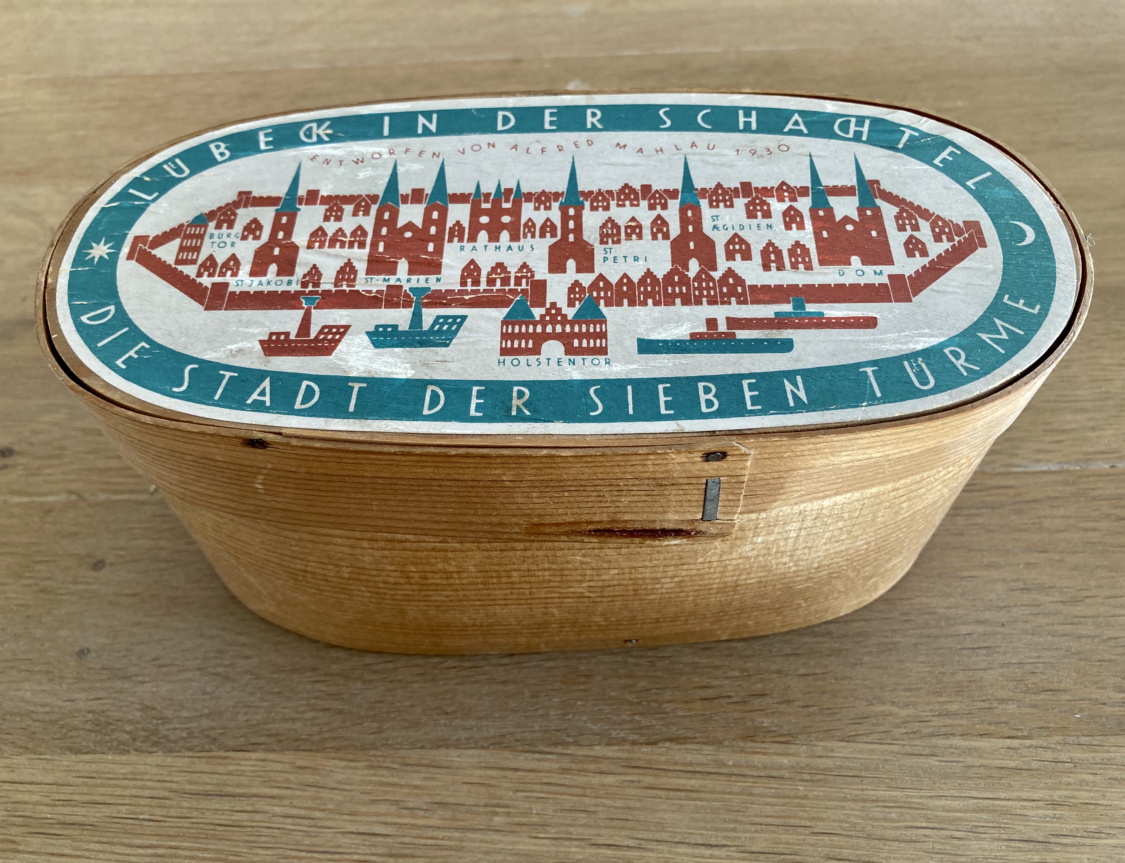 Lübeck in der Schachtel von Alfred Mahlau