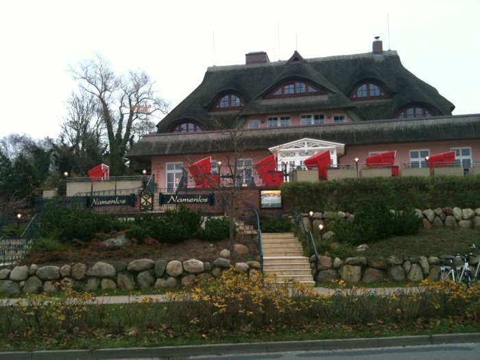 Bild 5 Romantik Hotel Namenlos & Fischerwiege in Ahrenshoop, Ostseebad