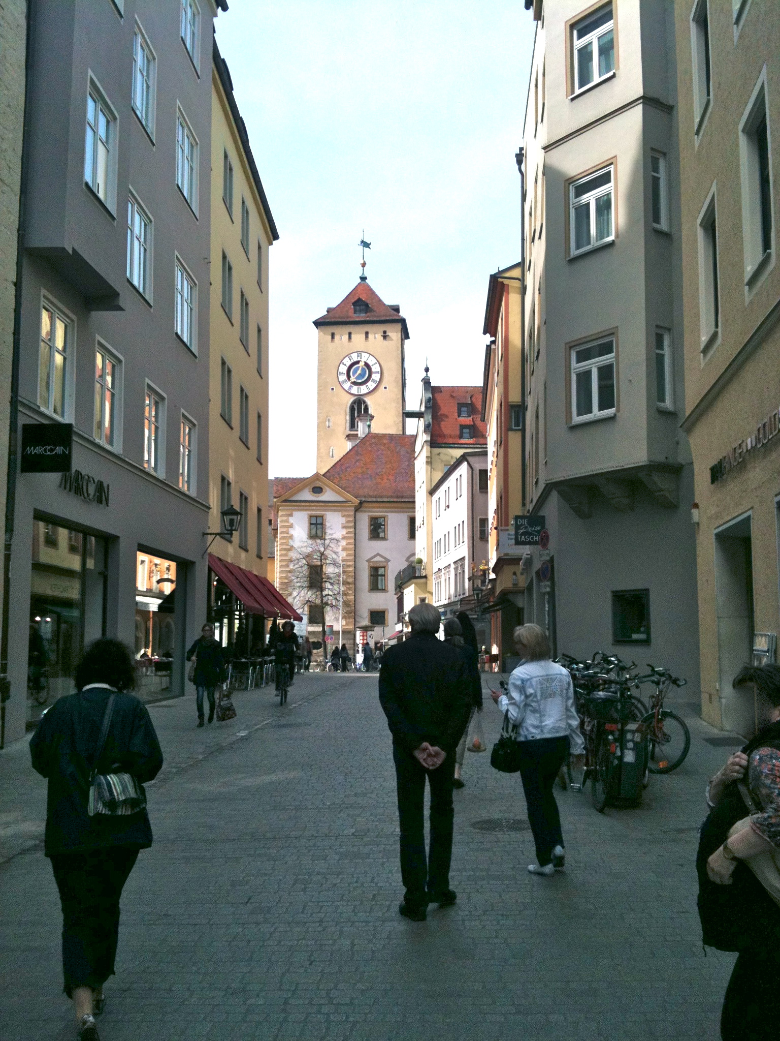 Blick aus der Goliathstraße ...