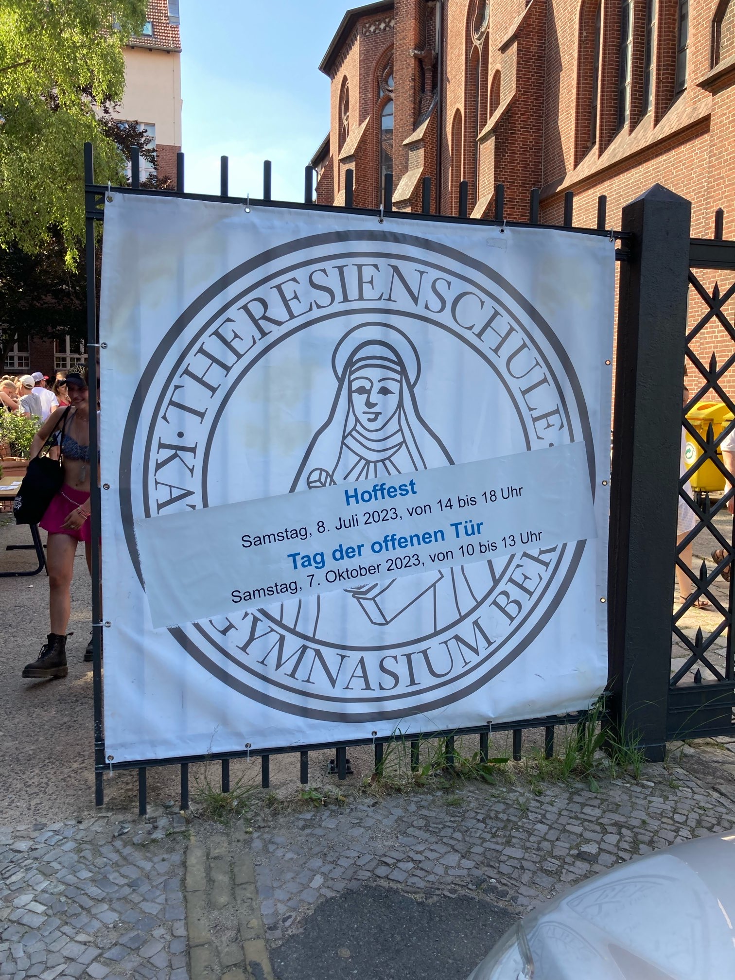 Bild 3 Katholische Theresienschule in Berlin