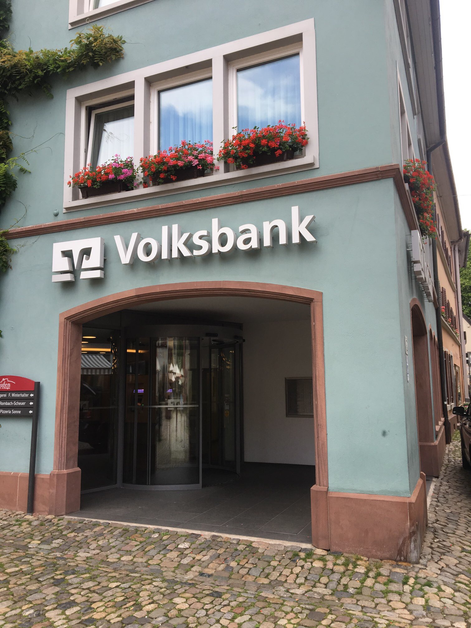Bild 1 Volksbank Staufen eG Geldautomat in Staufen im Breisgau