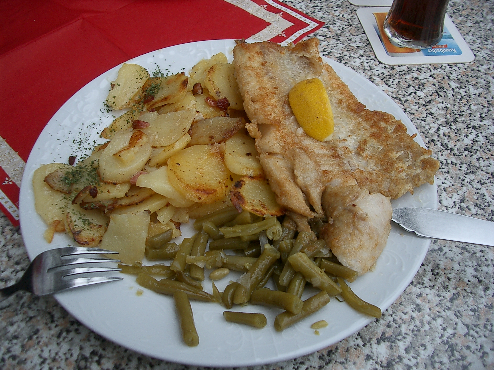 Bild 16 Kröning's "Fischbaud" Fischrestaurant u. Räucherei in Insel Poel