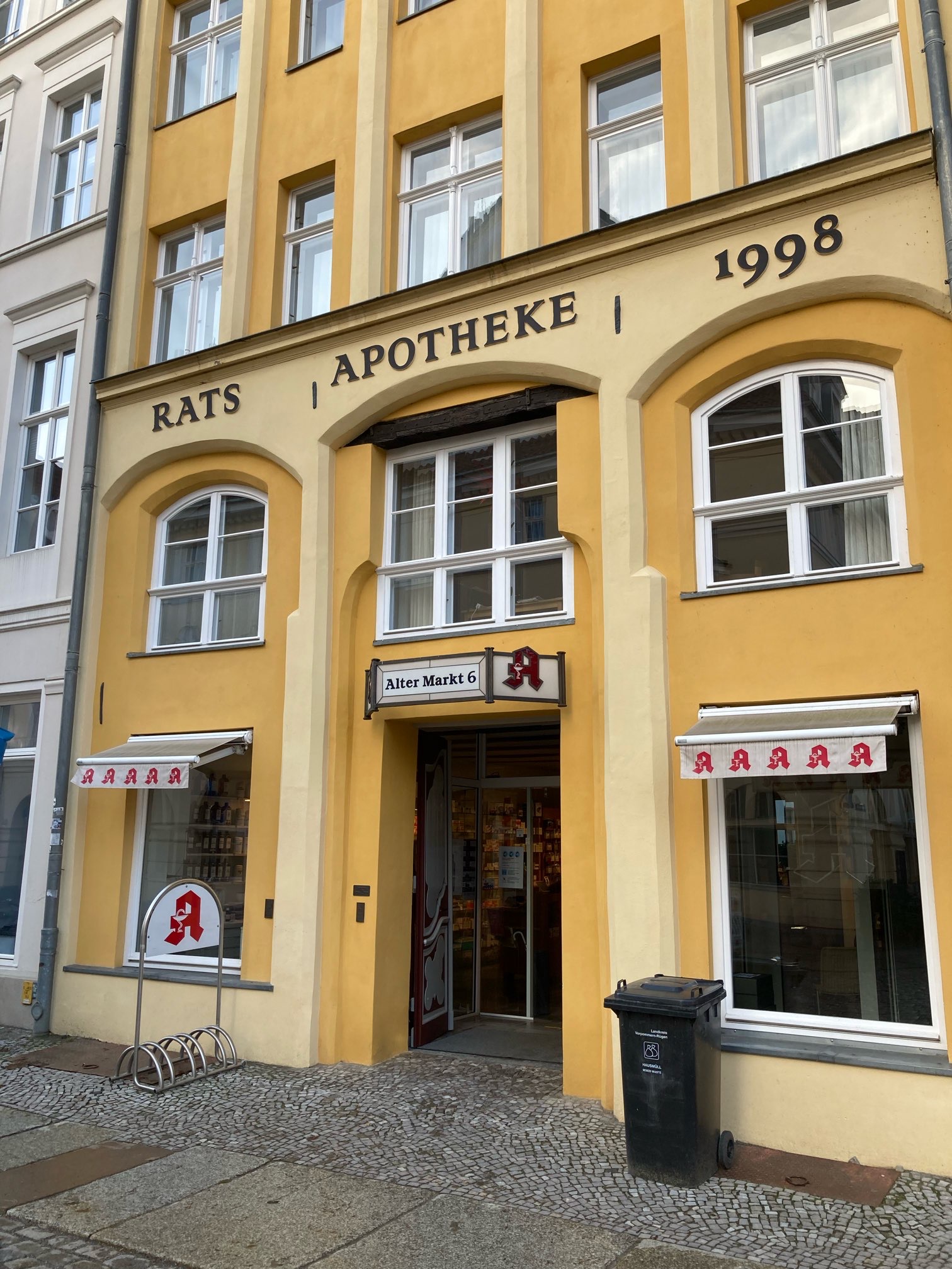 Bild 1 Rats-Apotheke Inh. Dr. Peter Cramer in Stralsund