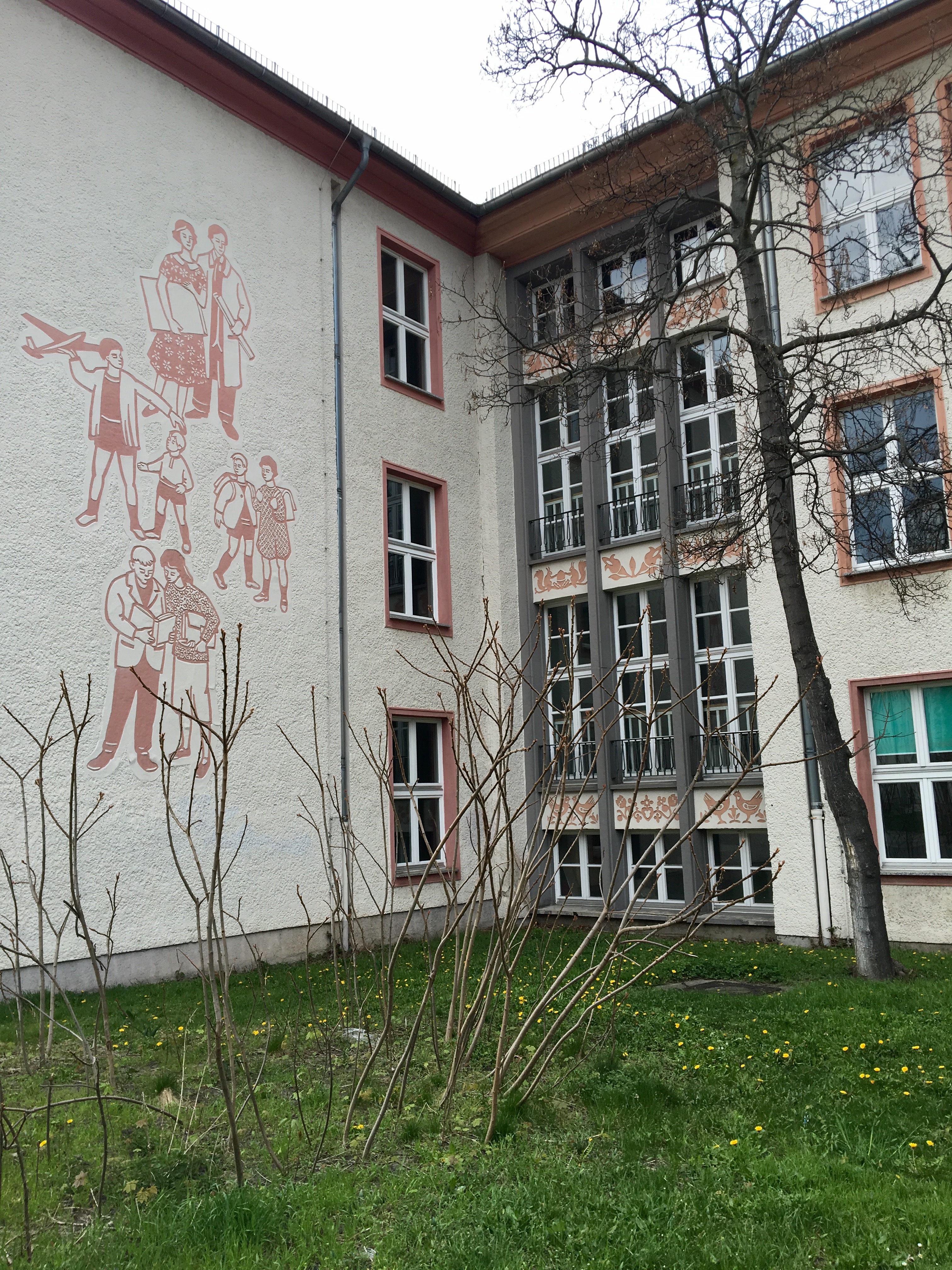 Bild 9 Manfred-von-Ardenne-Gymnasium in Berlin