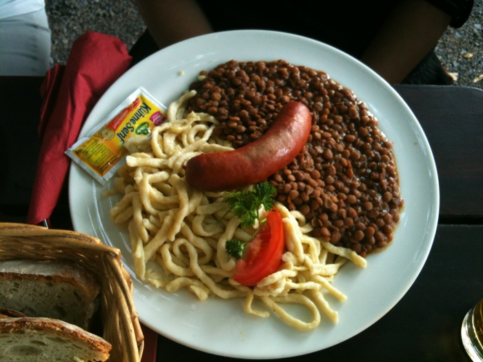 Jules Linsen, Sp&auml;tzle und Wurst (unbearbeitetes abendliches Livebild)