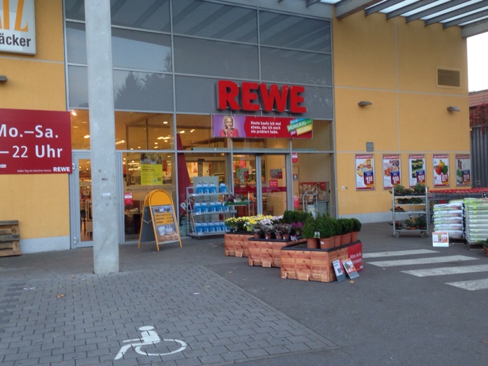 Bild 1 REWE in Kornwestheim