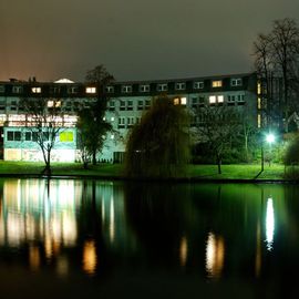 Parkhotel Landau bei Nacht