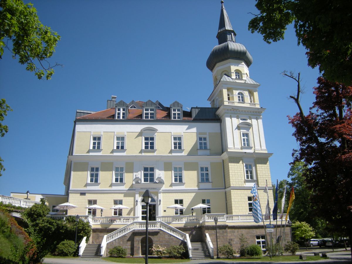 Bild 1 Hotel Schloss Schwarzenfeld GmbH & Co. KG in Schwarzenfeld