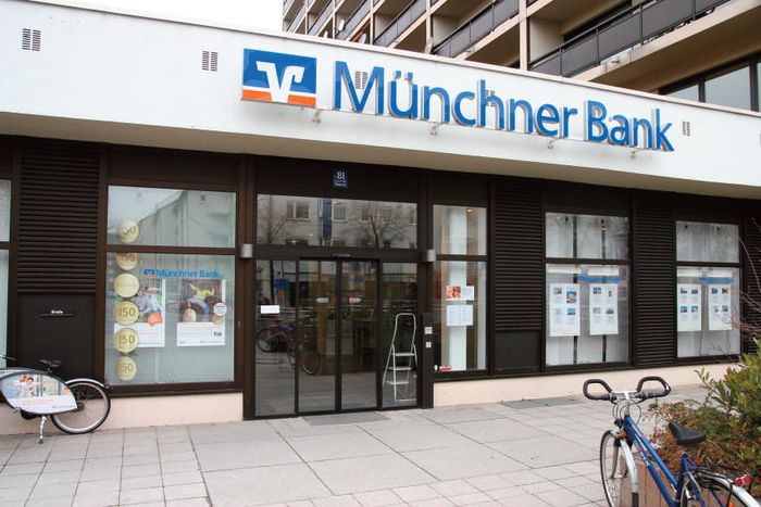 Münchner Bank eG, Filiale Milbertshofen - 2 Fotos ...
