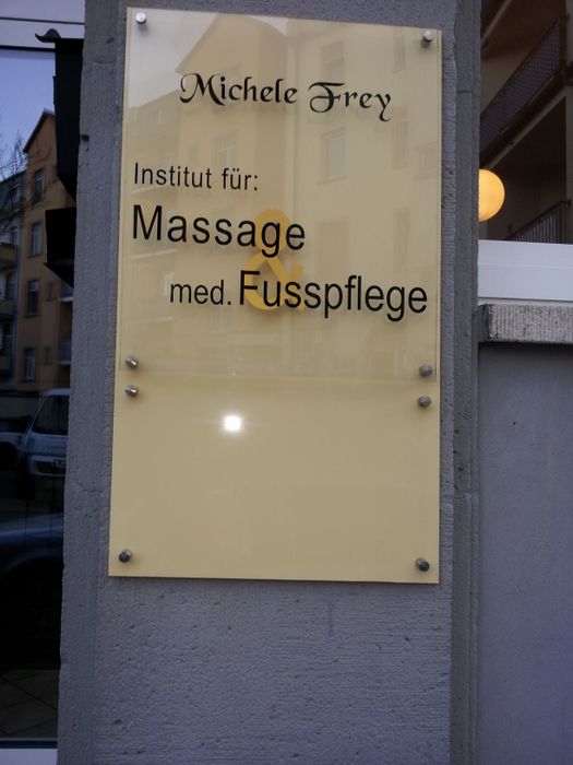 Schild neben dem Eingang