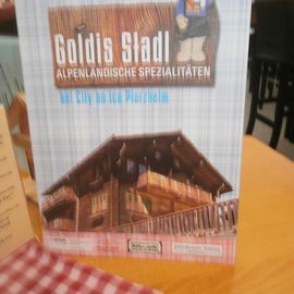 Goldis Stadl beim goldenen Weihnachtsmarkt in Pforzheim