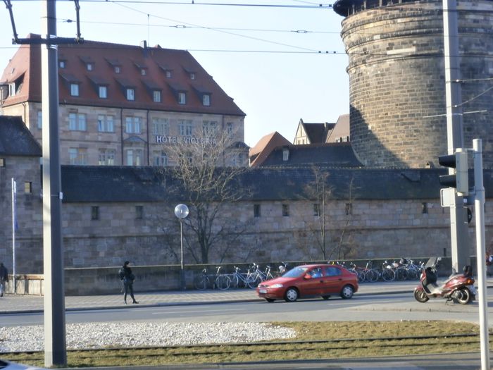 hinter der alten Stadtmauer