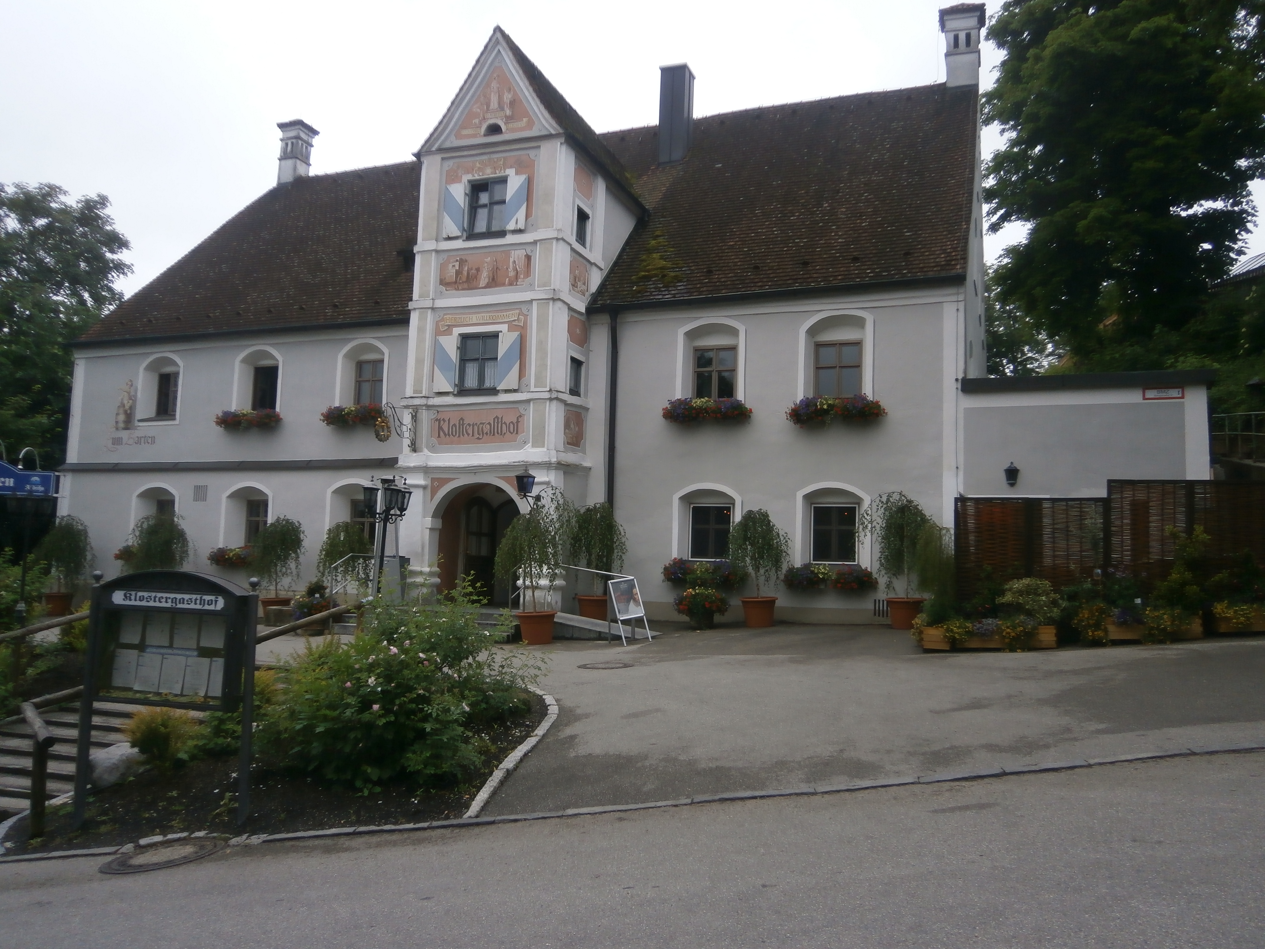 Bild 2 Klostergasthof Andechs in Andechs
