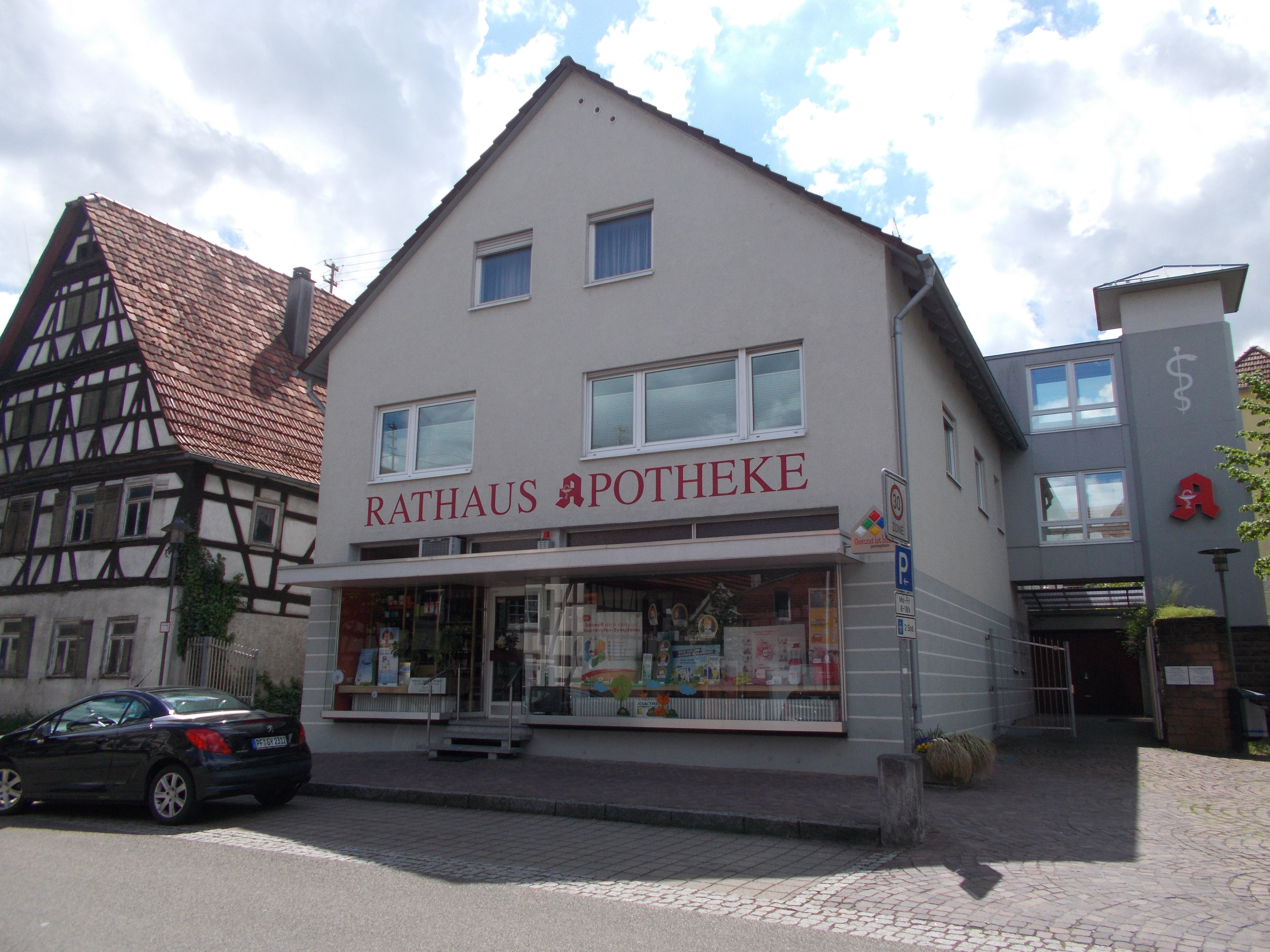 Bild 1 Rathaus-Apotheke in Illingen