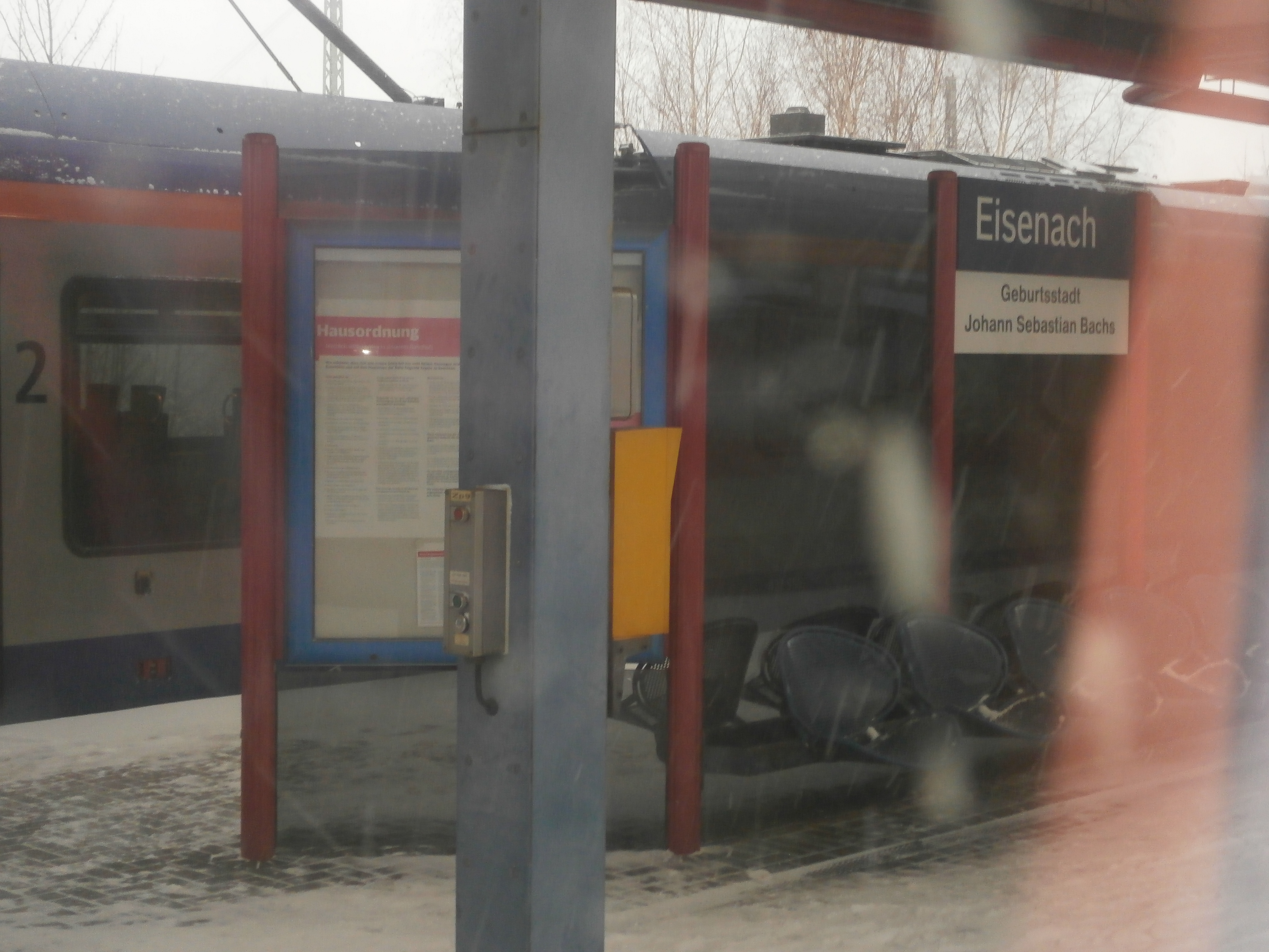 Bild 1 Georgen-Apotheke Am Bahnhof in Eisenach