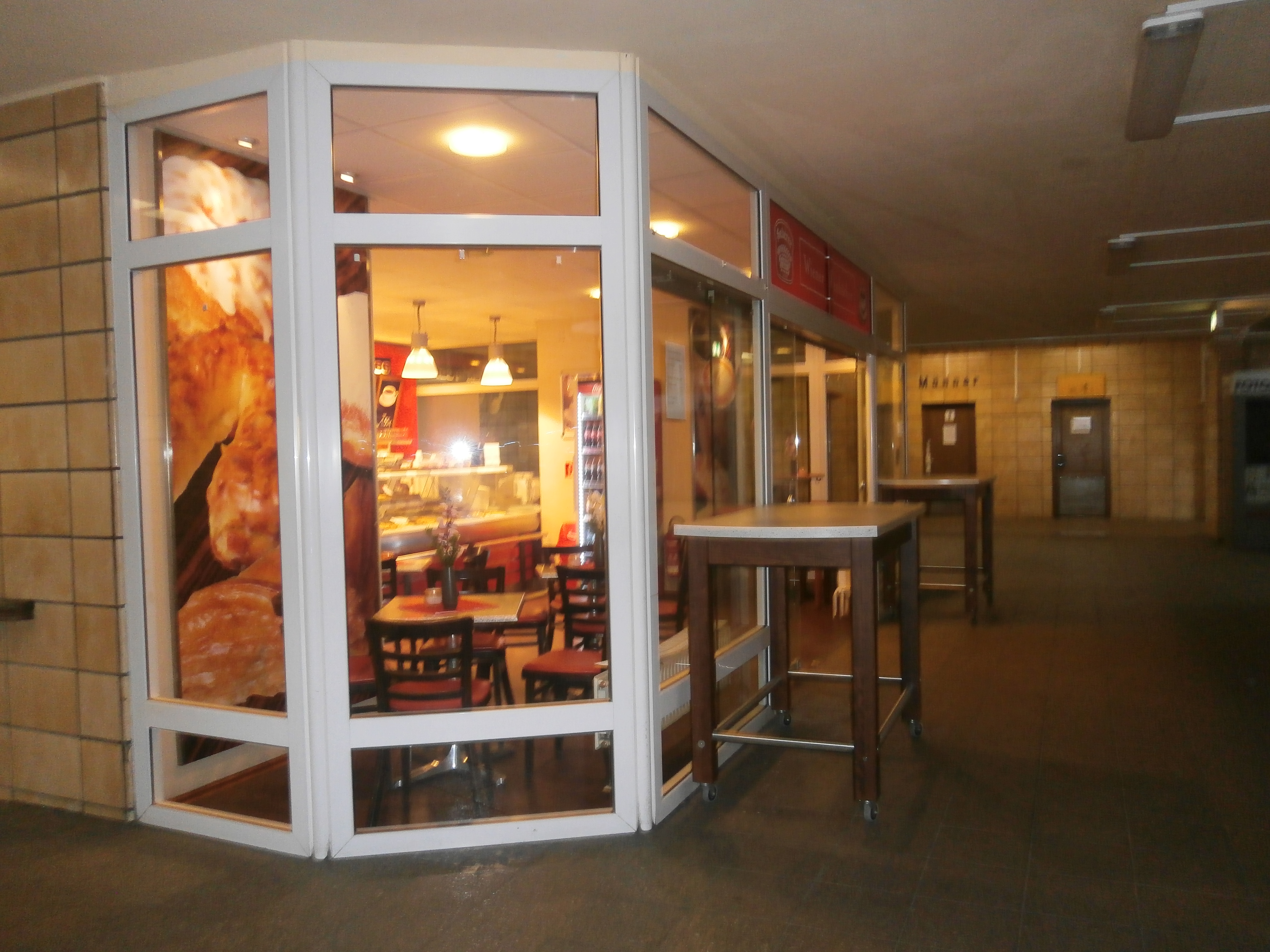 Bild 1 Wiener Feinbäckerei Heberer in Zwickau