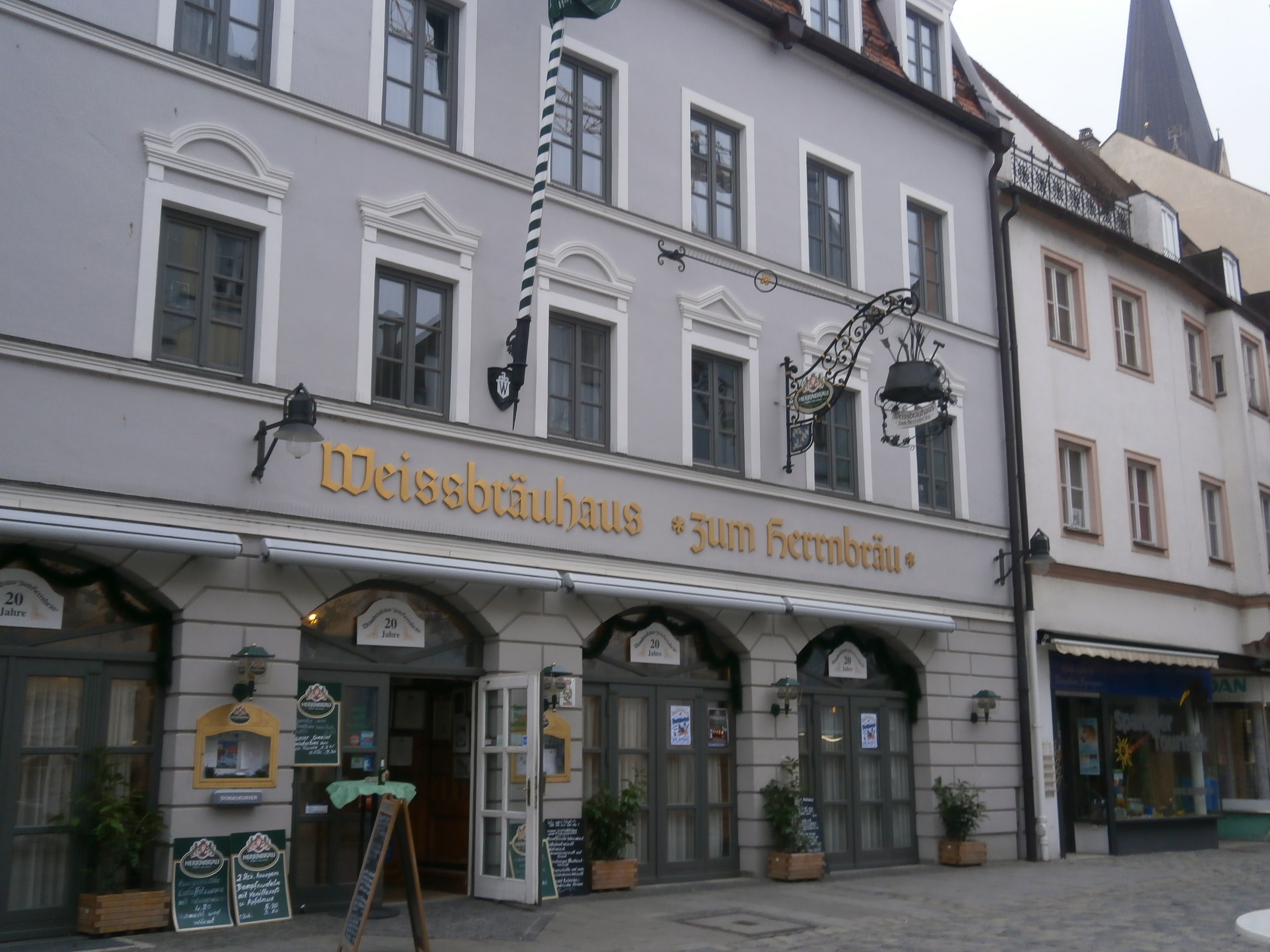 Bild 5 Weissbräuhaus zum Herrnbräu in Ingolstadt