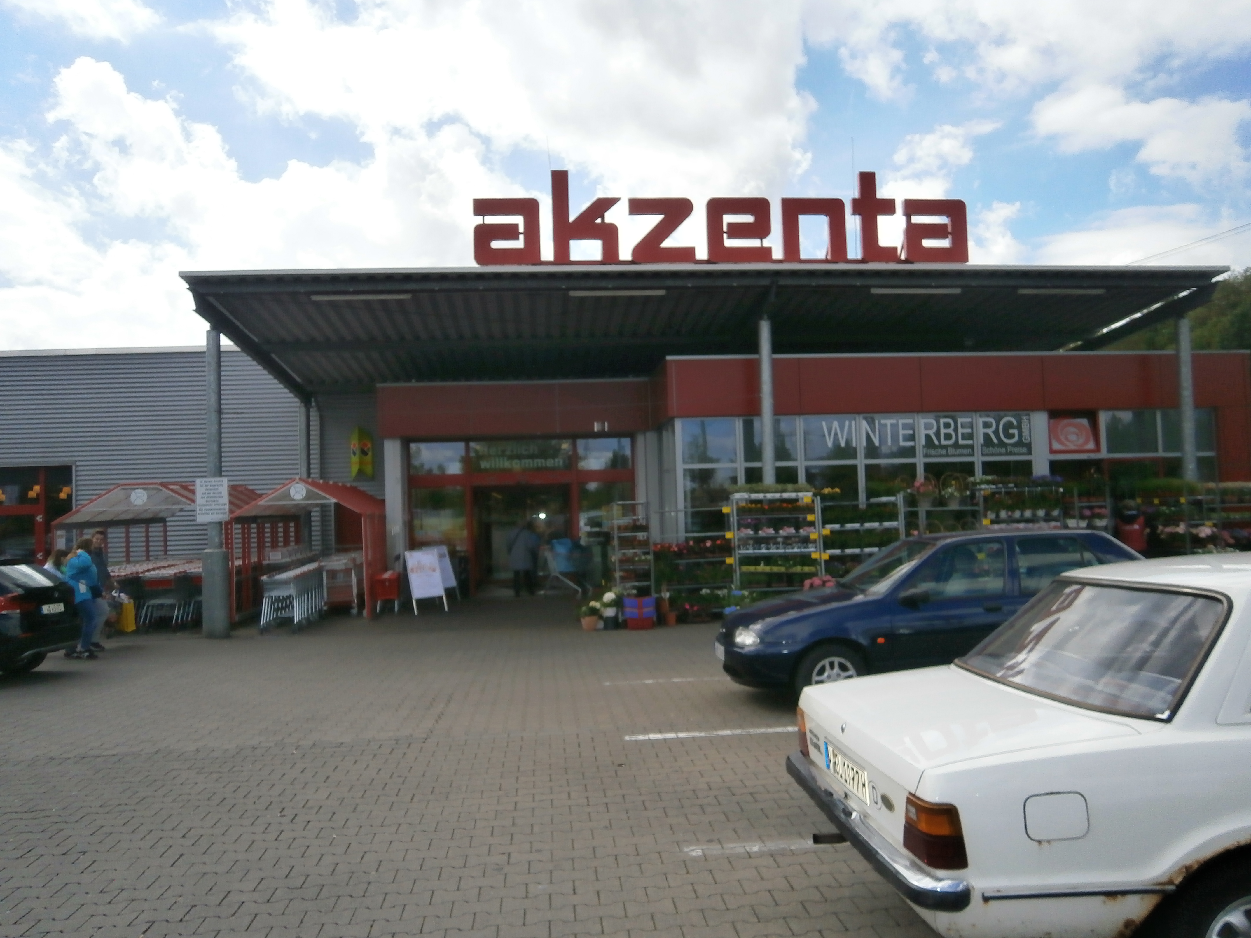 Bild 1 akzenta GmbH & Co.KG c/o REWE Markt in Wuppertal