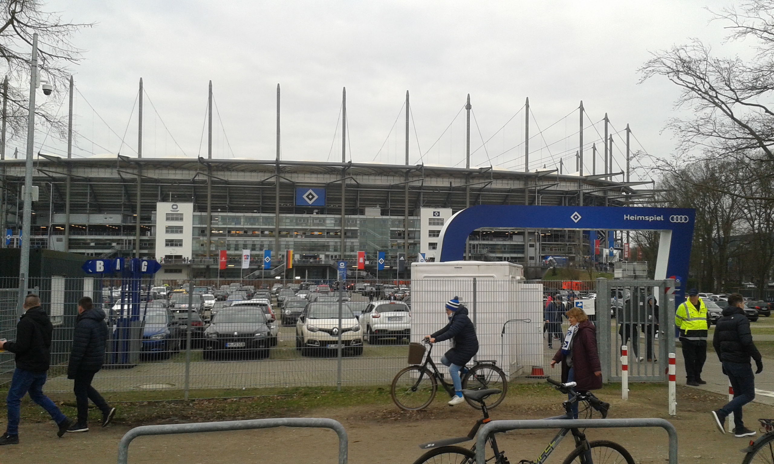 Bild 6 Volksparkstadion in Hamburg