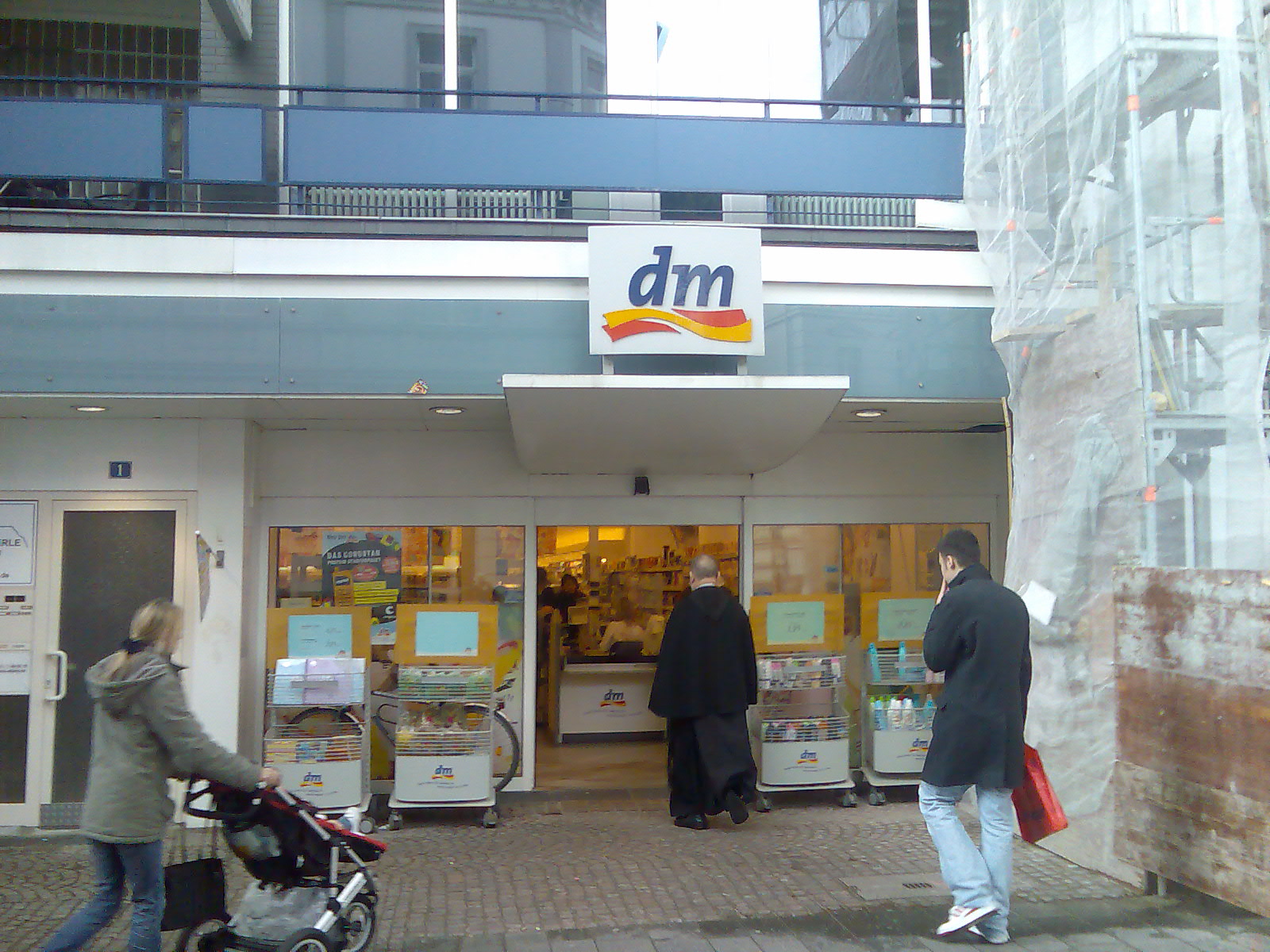 Bild 1 dm-drogerie markt in Siegburg