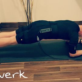 Planking beim EMS Training