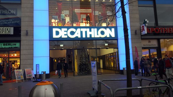 decathlon alexanderplatz opening hours
