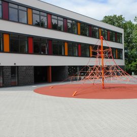 Schulhof der Peter-Jordan-F&ouml;rderschule

