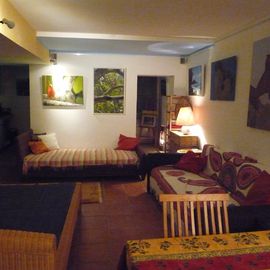 Atelierloft , Parterre mit Doppelbett und Schlafsofa