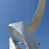 Aluminium-Skulptur »Wing« in Berlin